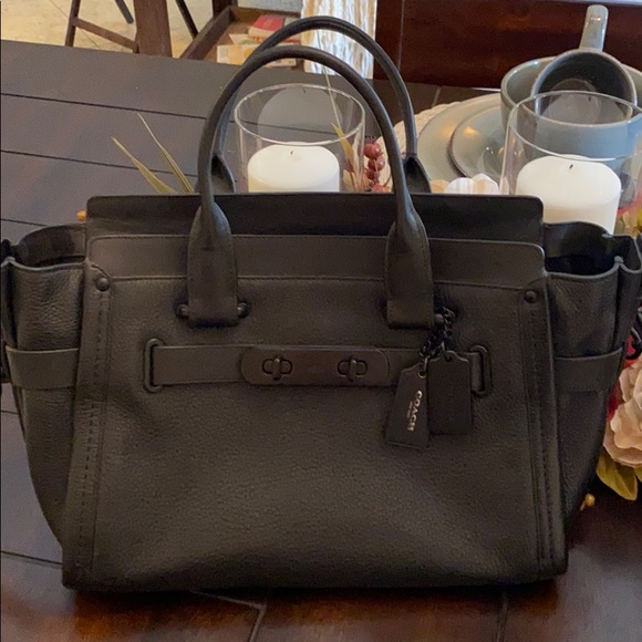 Coach Handbags - 👜NWOT Coach Black Matte Pebbled Leather Handbag